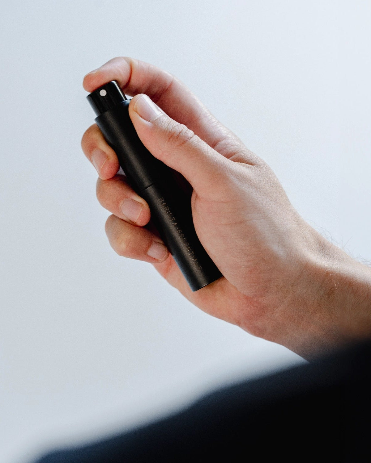 RDT-Spray in der Hand mit Sprühknopf