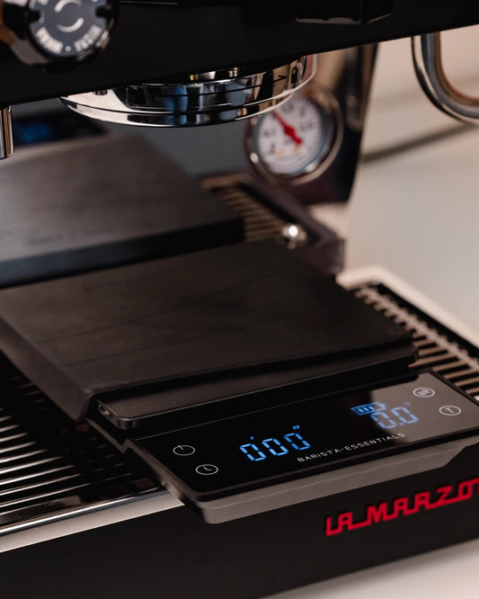 Kaffeewaage mit Timer und La Marzocco