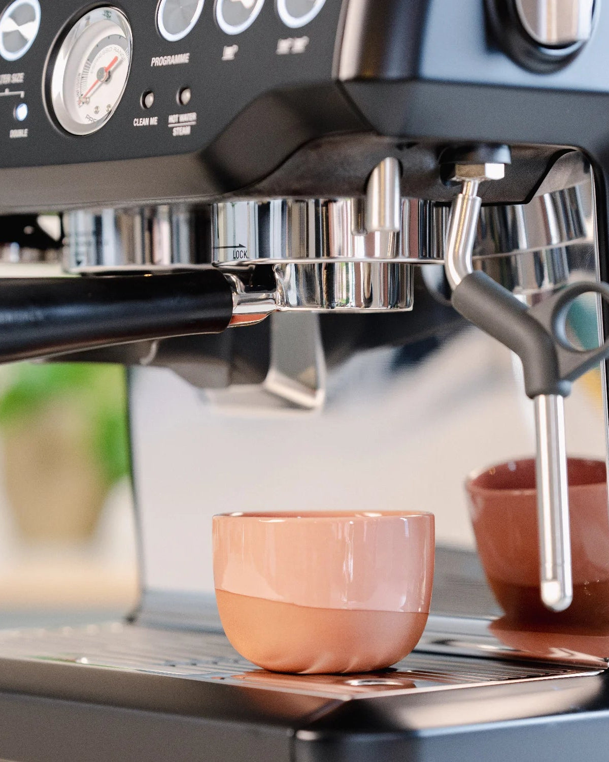 Handvat van de bottomless portafilter, ergonomisch ontworpen en afneembaar